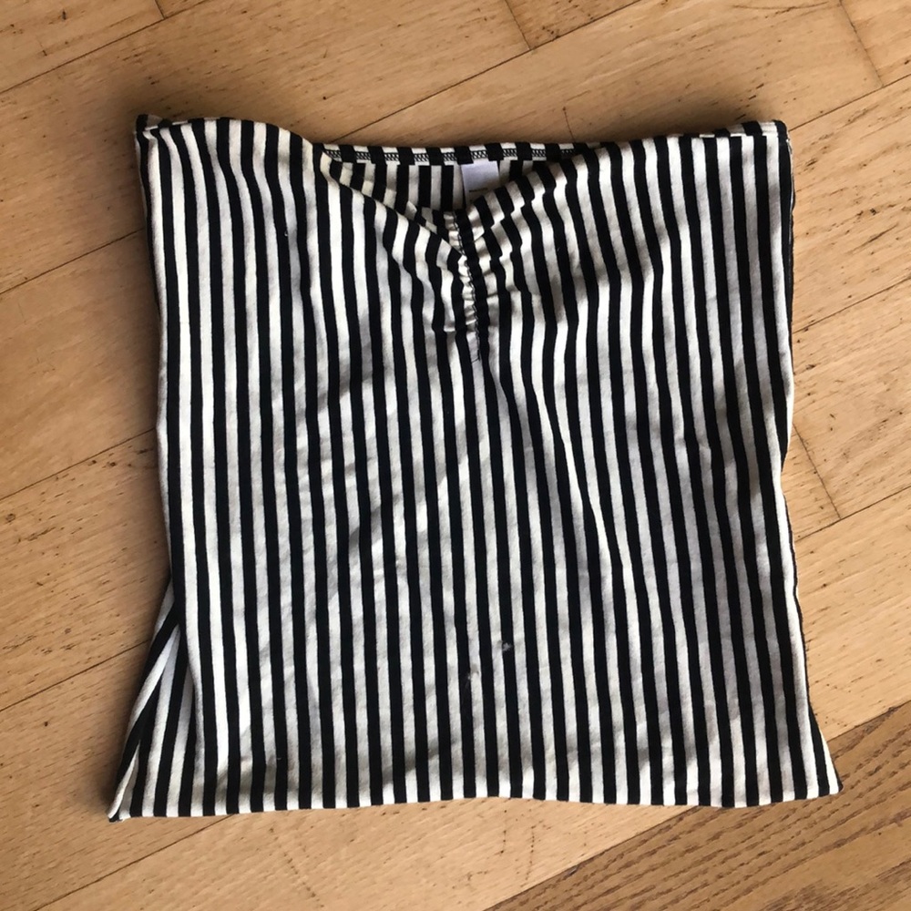Strapless crop top